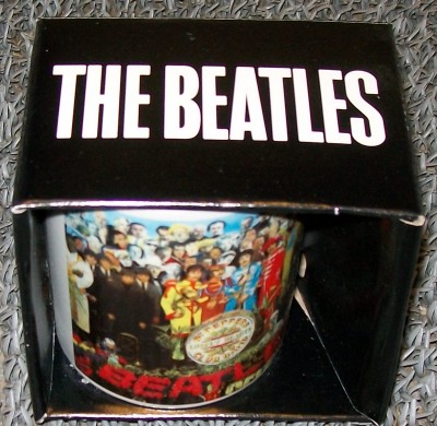 Beatles Mugg Sgt. Pepper
